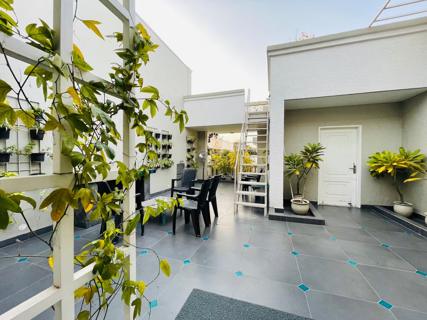 Private villa stay near Tau Devi Lal Stadium Panchkula by Green Cottage